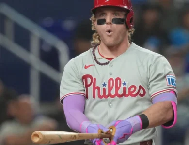 Phillies Karen